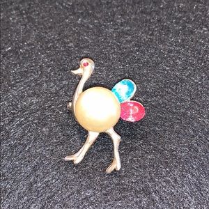 Vintage Stork Brooch w Pearl